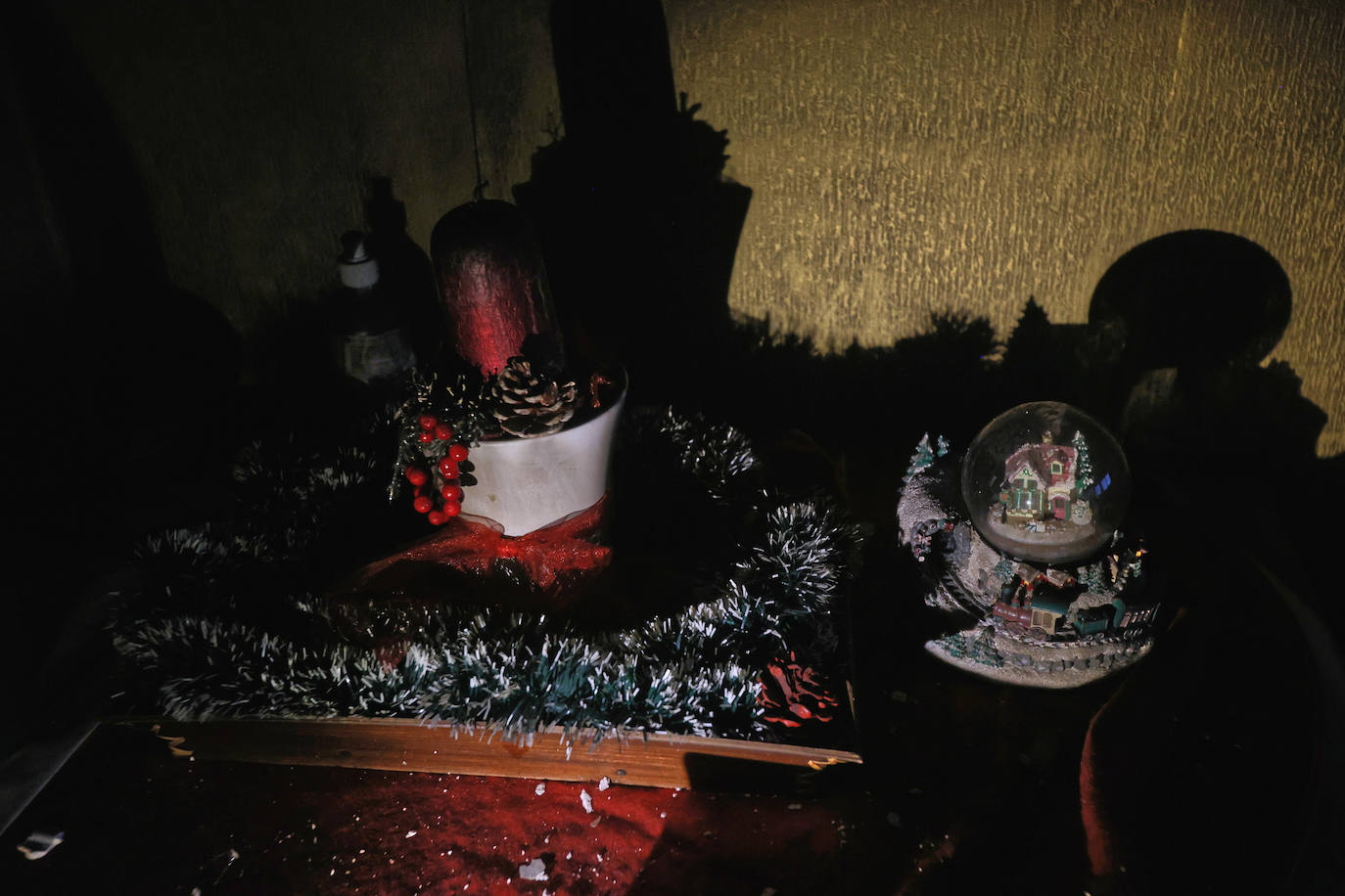 La vivienda calcinada en Rentería, desde dentro