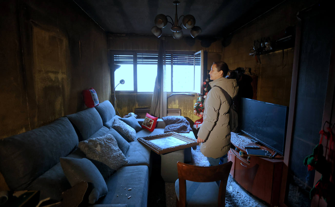 La vivienda calcinada en Rentería, desde dentro
