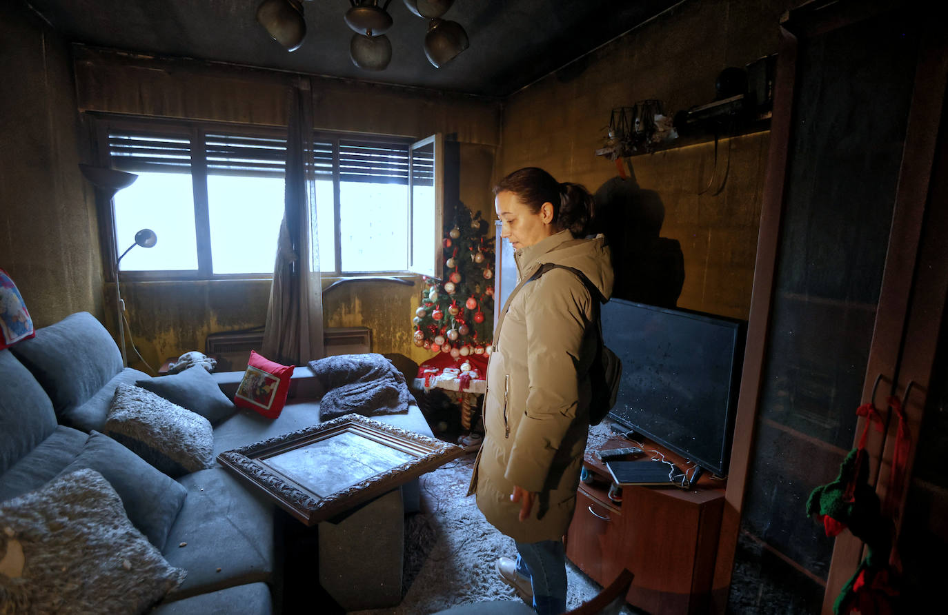 La vivienda calcinada en Rentería, desde dentro