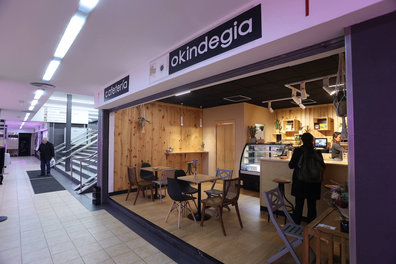 Dentro de un mercado y con mucho rollo: la nueva cafetería de Bilbao para tomar el &#039;brunch&#039;