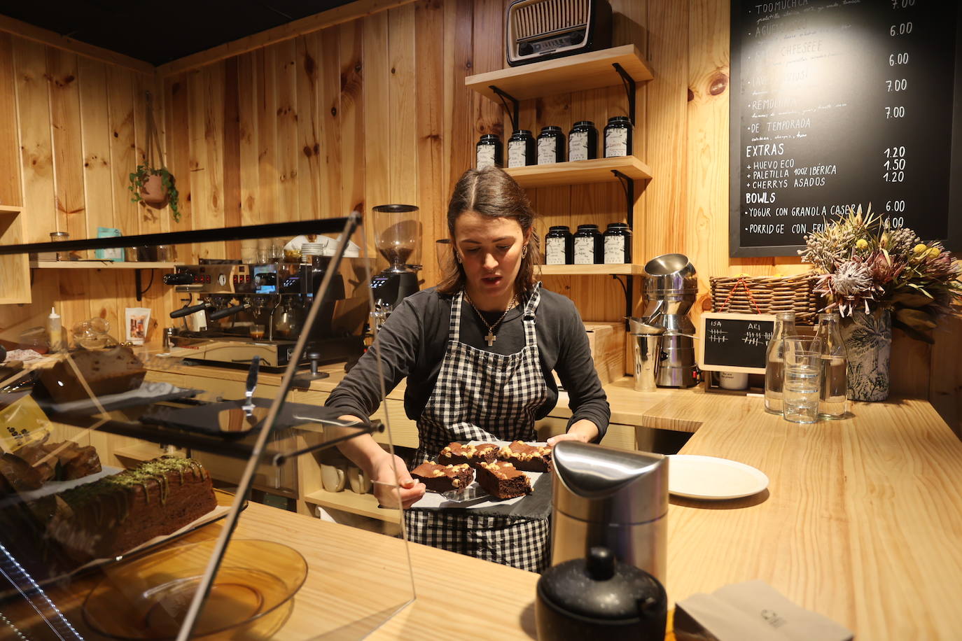 Dentro de un mercado y con mucho rollo: la nueva cafetería de Bilbao para tomar el &#039;brunch&#039;