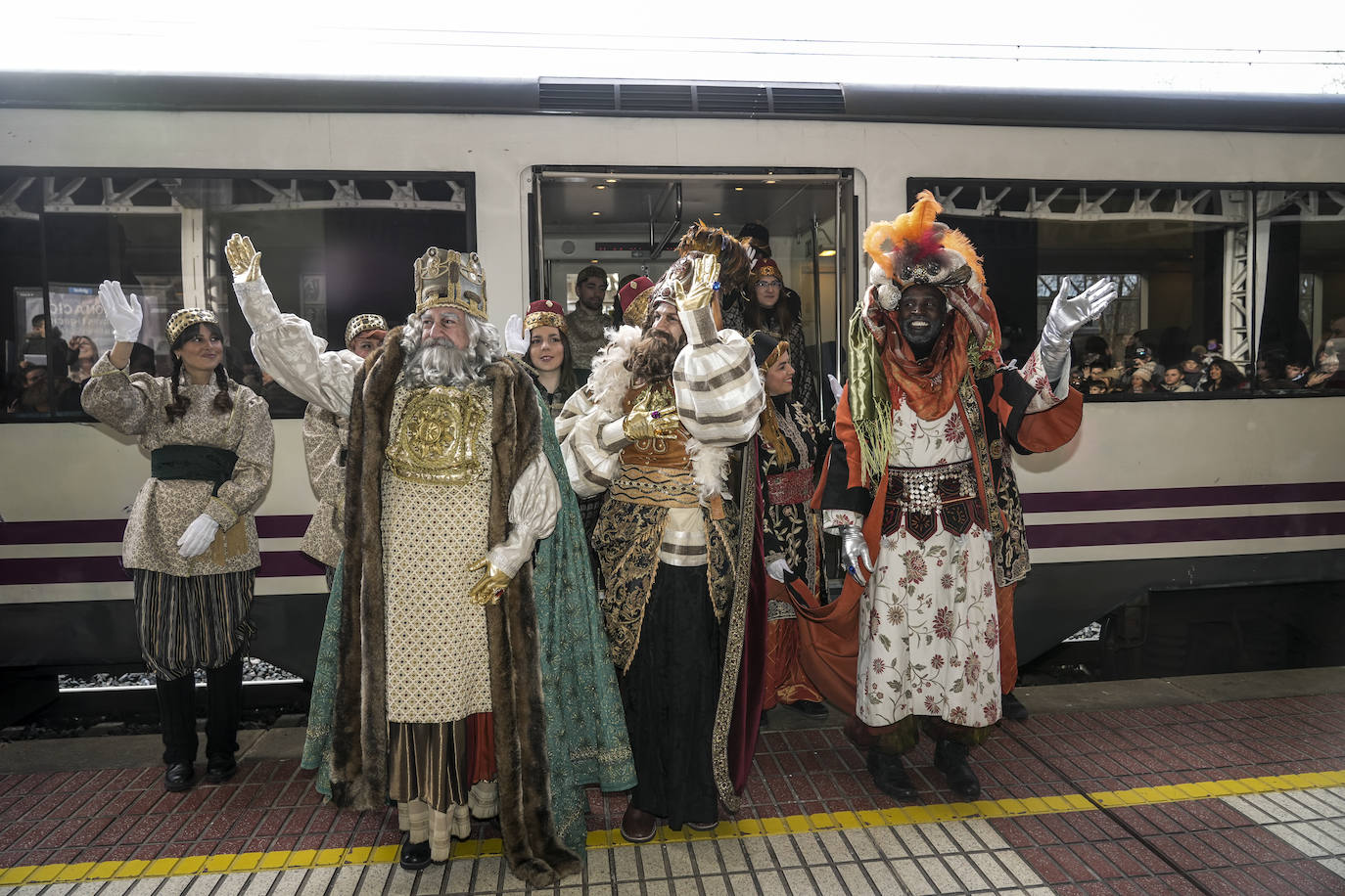 La llegada de los Reyes Magos a Vitoria, en imágenes