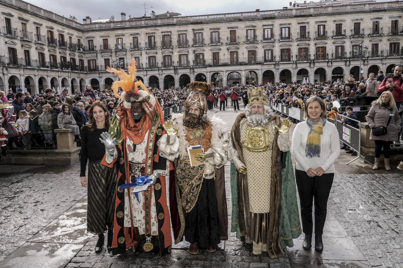 La llegada de los Reyes Magos a Vitoria, en imágenes