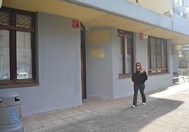 La antigua biblioteca la están usando ahora los grupos culturales por la falta de espacios que tiene Llodio.