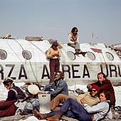 Fotograma de 'La sociedad de la nieve', de J. A. Bayona.