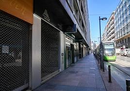 Una calle del centro de Vitoria.