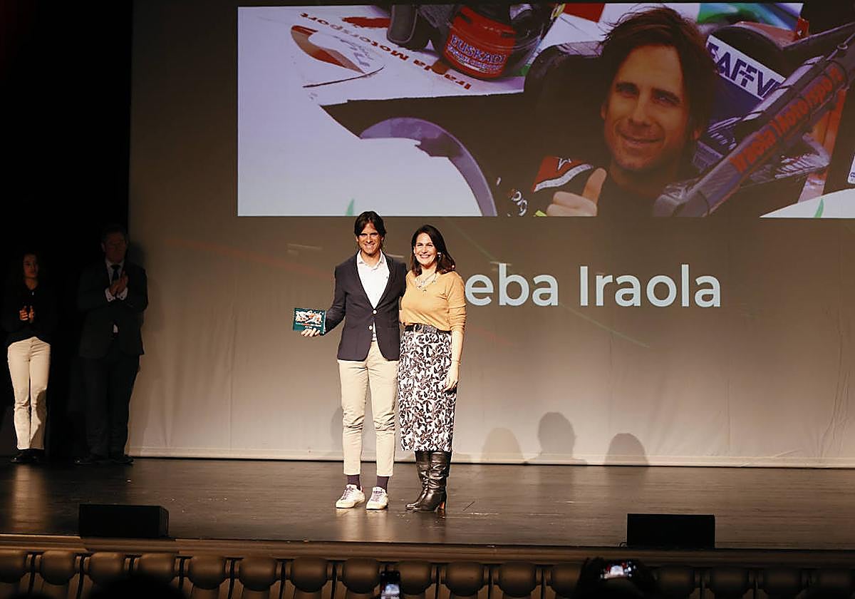 Iraola fue premiado en la gala de Euskal Selekzioa en diciembre.