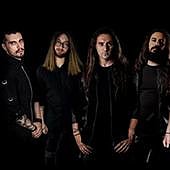 Italiarren zuzenekoak txantxaz beterik egoten dira.