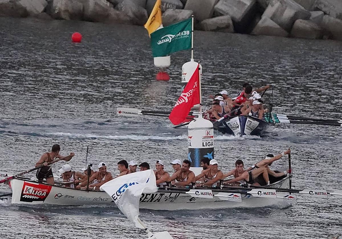 Zierbena y Urdaiba, en la Ikurriña de Bermeo.