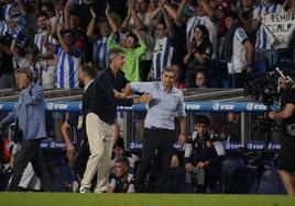 Valverde e Imanol se saludan en el partido de Anoeta.