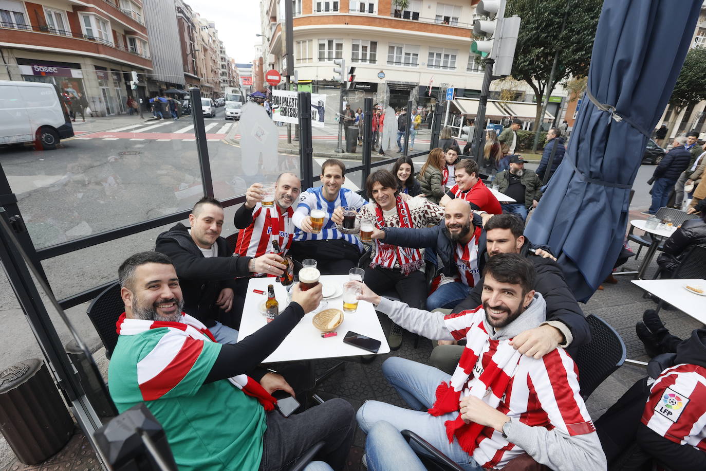 El ambiente previo al derbi, en imágenes