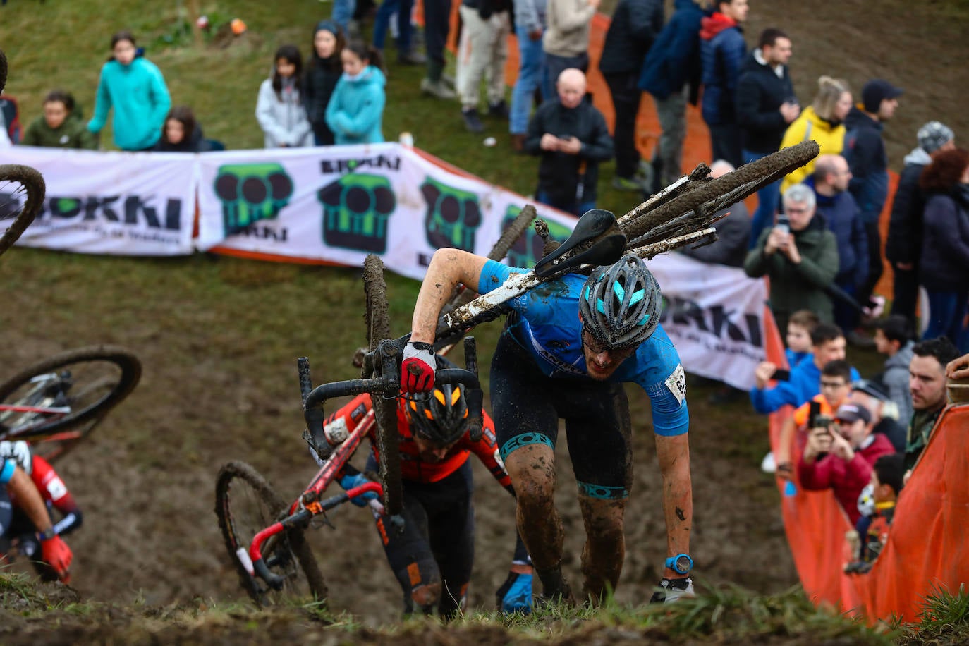 Campeonato de España de ciclocross celebrado en Amurrio. Gorka Corres se cuelga el bronce