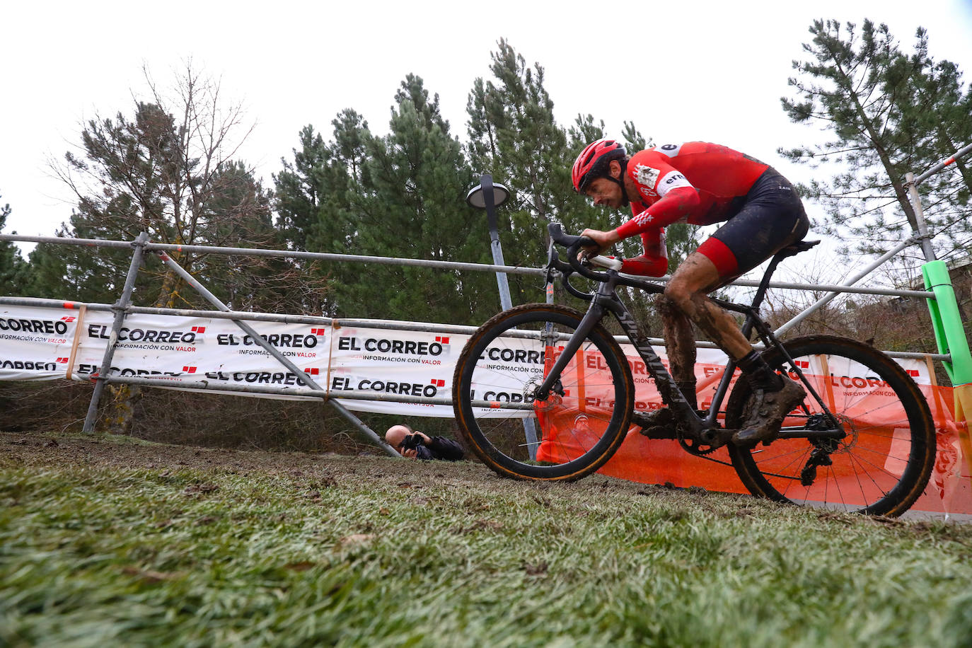 Campeonato de España de ciclocross celebrado en Amurrio. Gorka Corres se cuelga el bronce