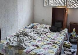 «En un año habrán vivido en esta casa más de 100 personas, y la policía venía a menudo»