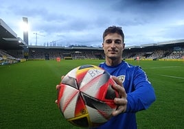 Julen Huidobro en Lasesarre, dónde el domingo se vivirá el derbi entre el Barakaldo y el Arenas.