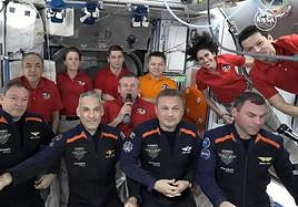 La primera misión privada europea, comandada por Miguel López-Alegría, atraca en la Estación Espacial Internacional