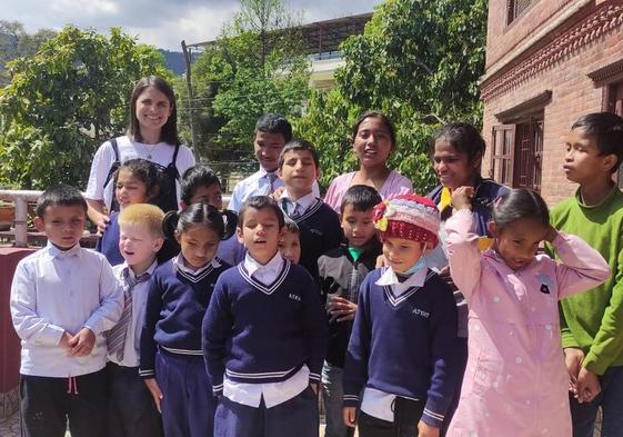 El grupo de niños con discapacidad visual al que atiende la ONG galdakoztarra Samsara en una aldea de Nepal.