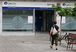 La oficina de Lanbide en Erandio, que ha puesto enmarcha los cursos junto al Ayuntamiento.