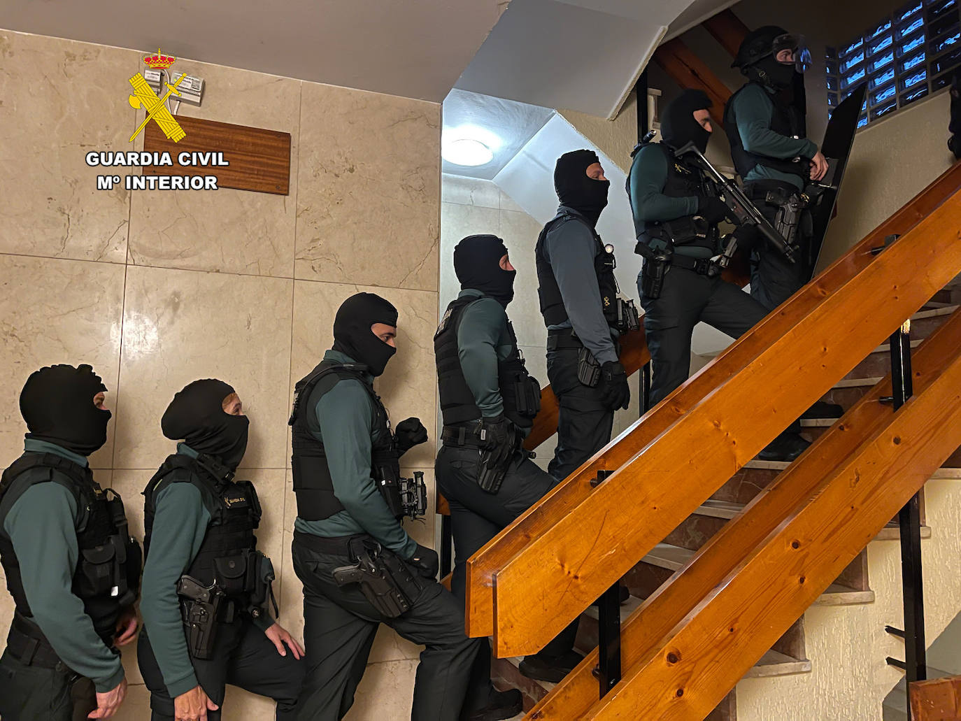 Agentes de la Guardia Civil durante unas de las intervenciones.