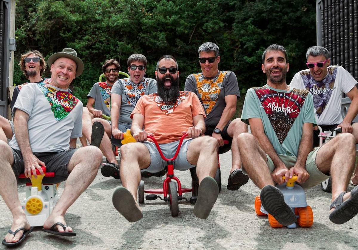 El grupo Aldakan presenta este domingo en la sala Jimmy Jazz su trabajo 'Cumbiambé'.