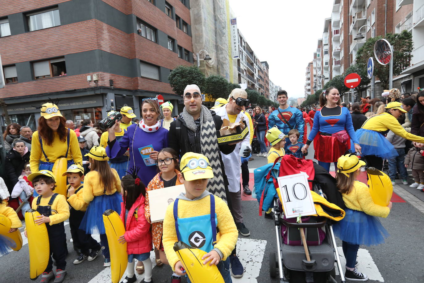 Desfile del Carnaval de Deusto, en imágenes