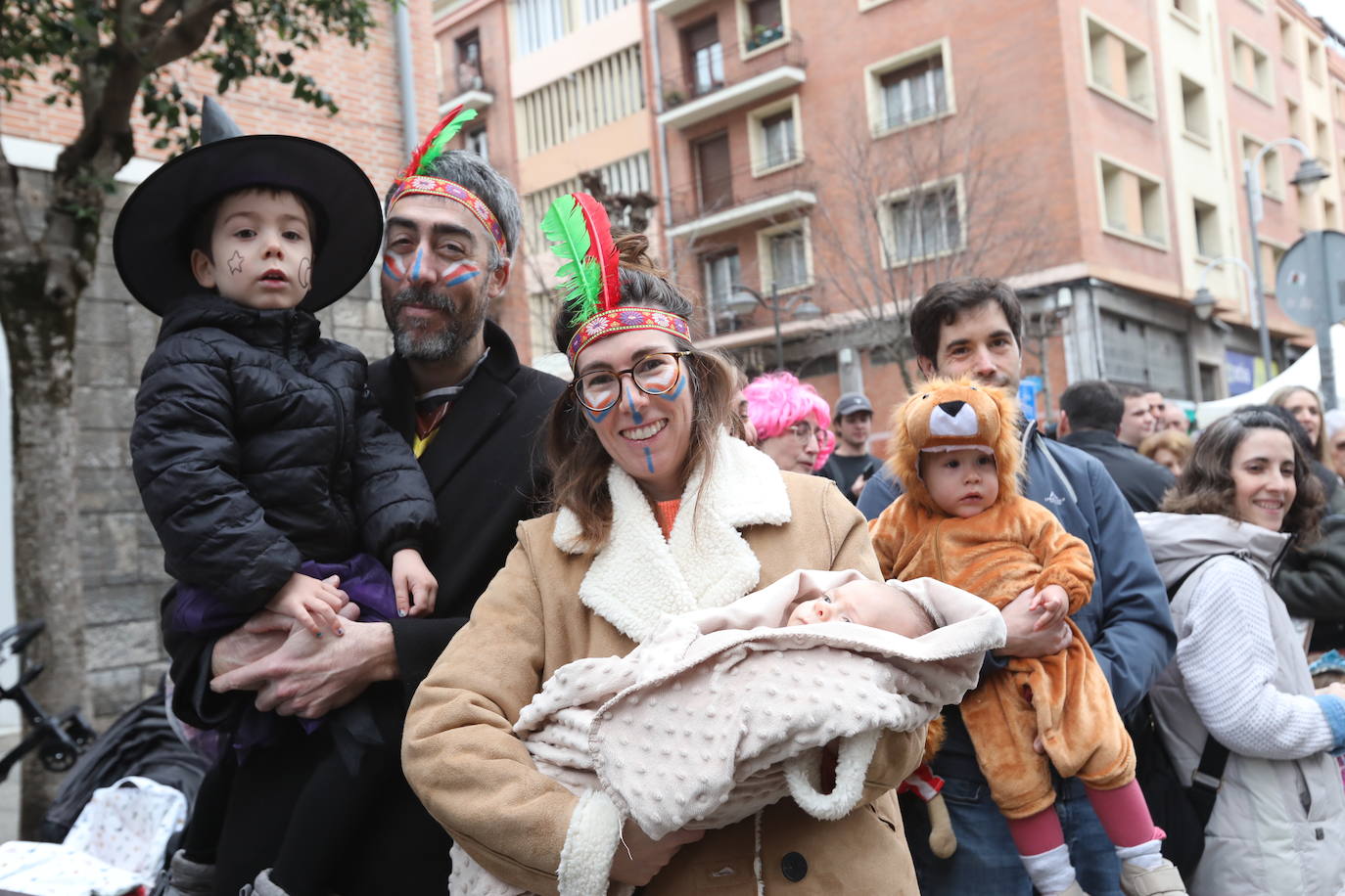 Desfile del Carnaval de Deusto, en imágenes