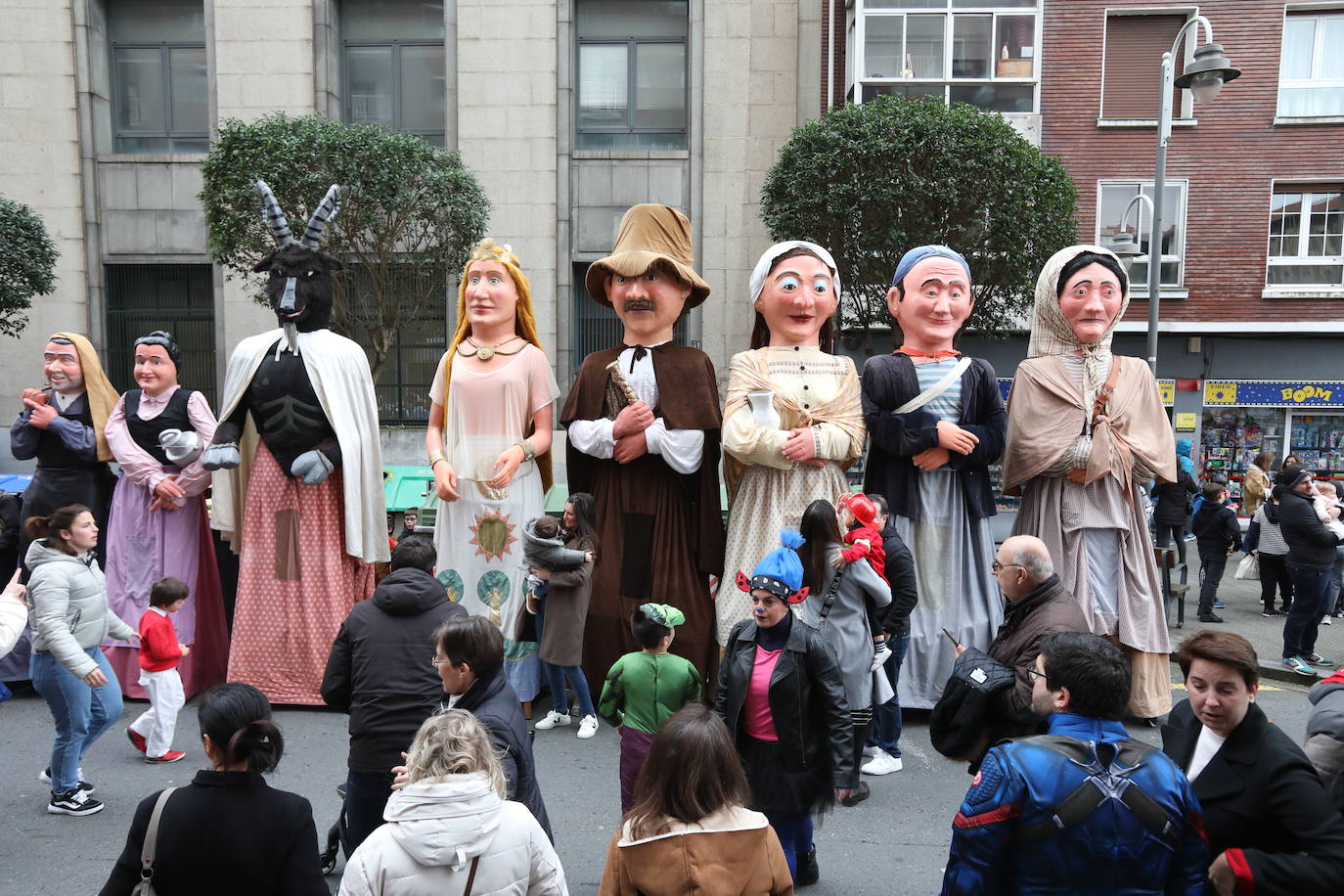 Desfile del Carnaval de Deusto, en imágenes