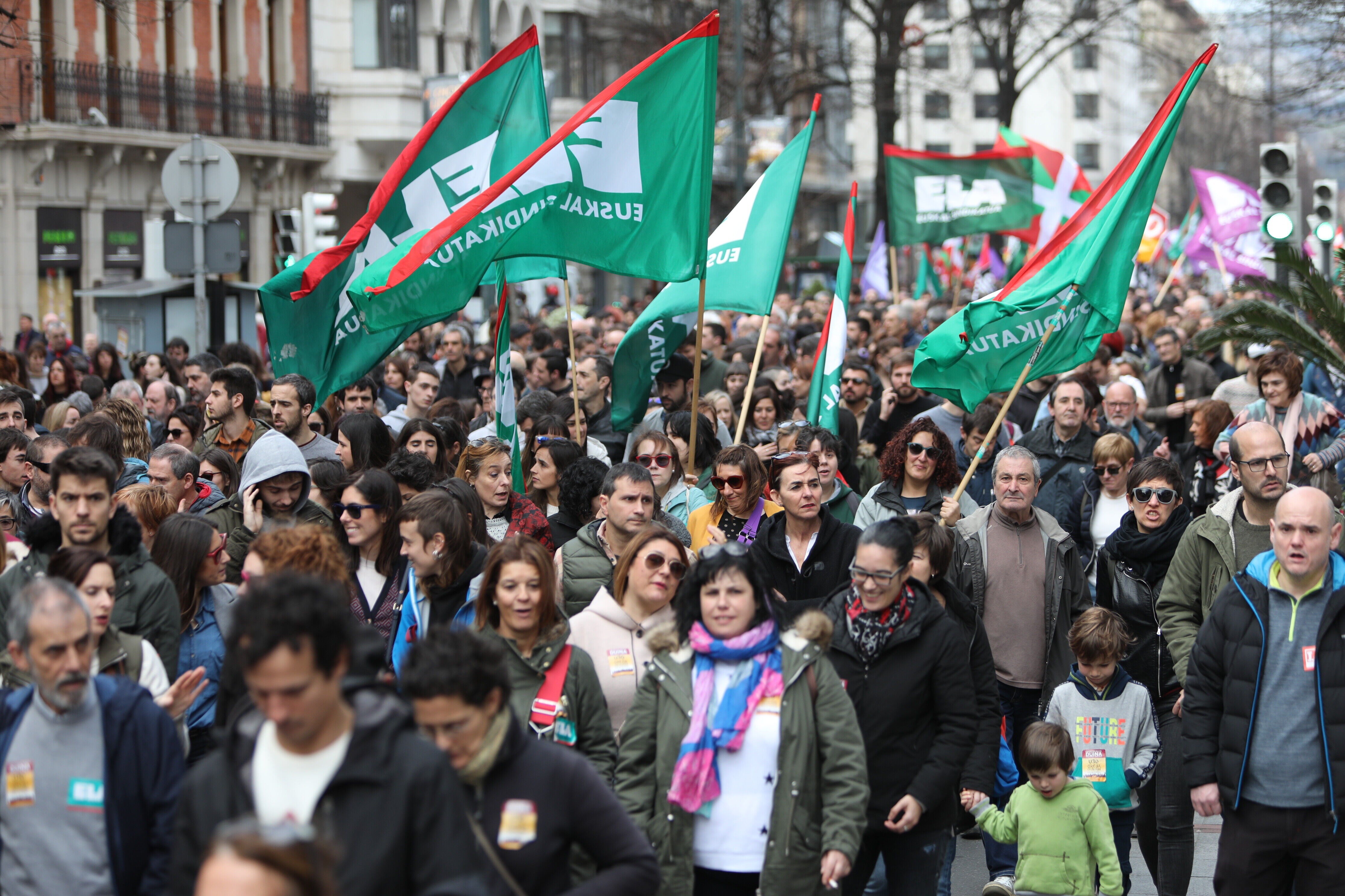 ELA sube su caja de resistencia para las huelgas a 1.389 euros mensuales