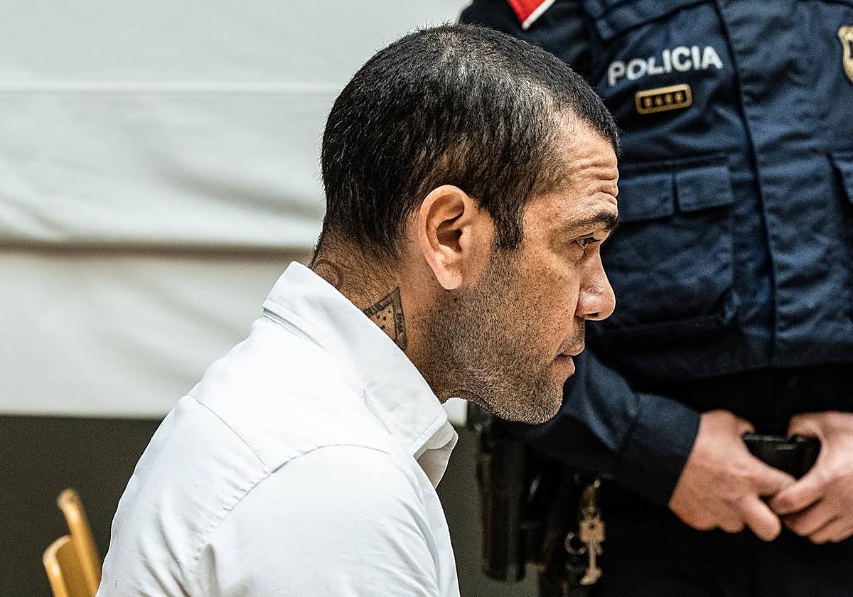 Dani Alves declara en la Audiencia de Barcelona tras estar acusado de agresión sexual.