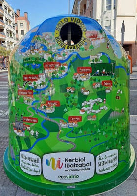 Uno de los contenedores de la campaña.