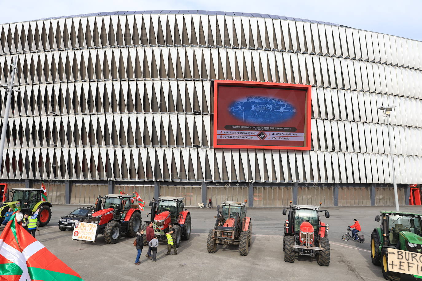 Bilbao recibe a la &#039;tractorada&#039;