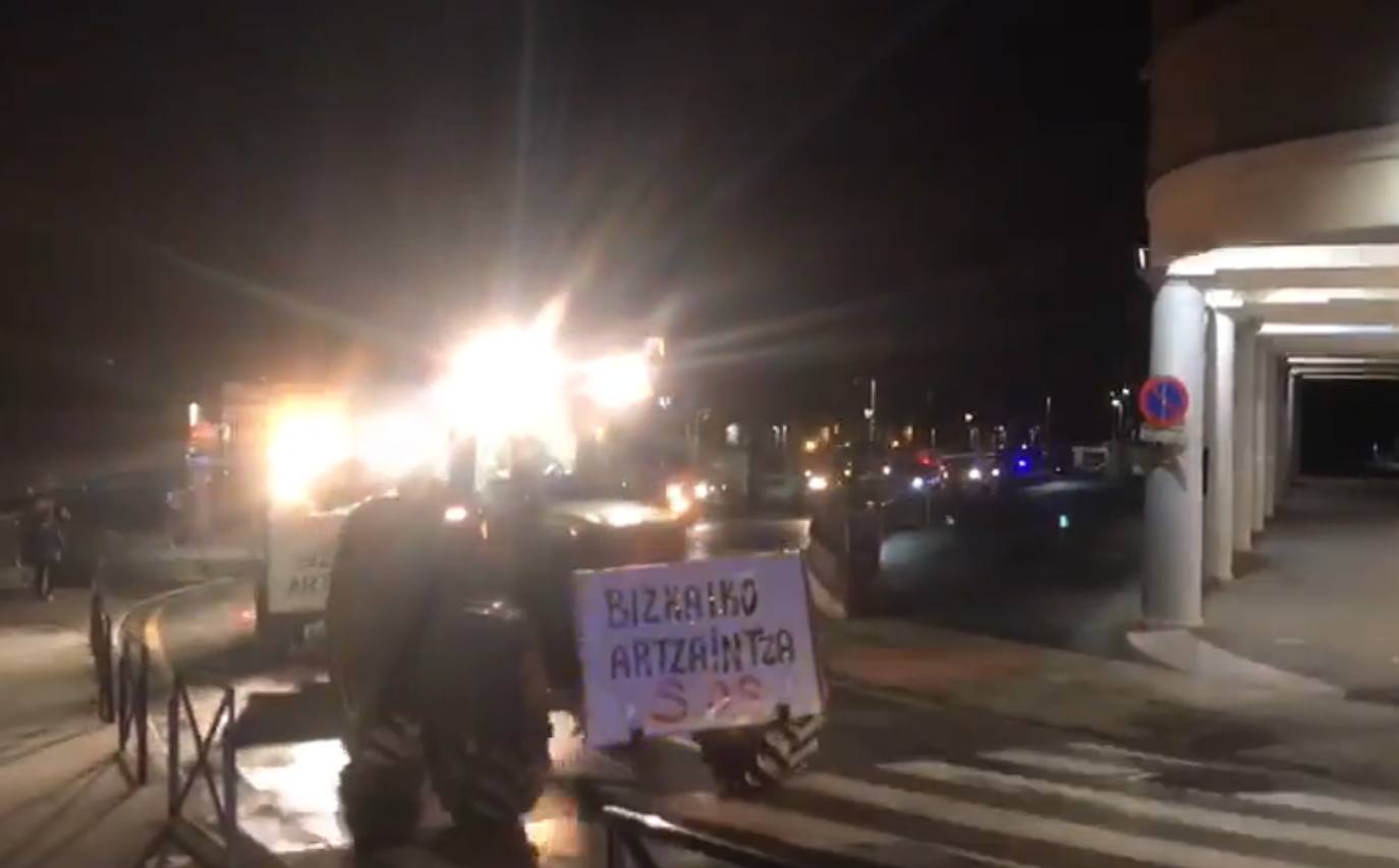 Bilbao recibe a la &#039;tractorada&#039;