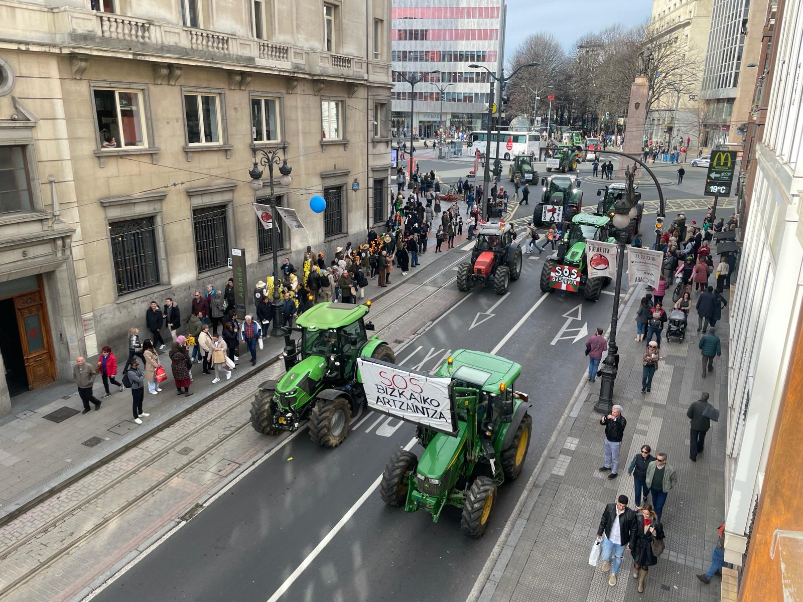 Bilbao recibe a la &#039;tractorada&#039;
