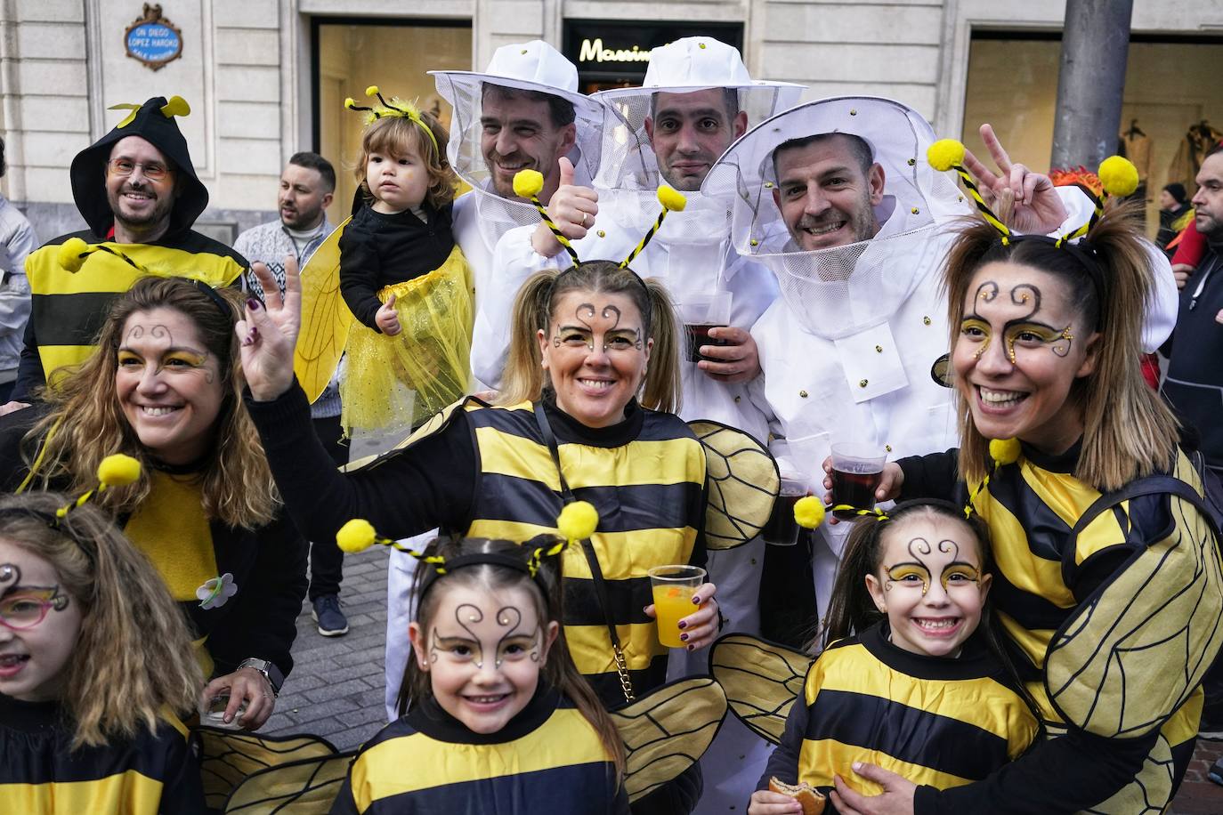 La irreverencia y diversión del Carnaval toman Bilbao