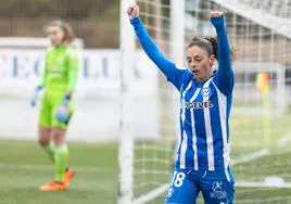 Laura Moreno celebra uno de los goles goles marcados por las Gloriosas.