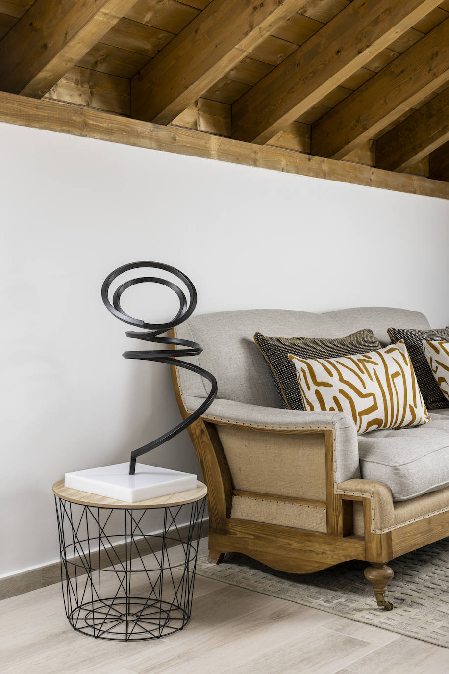 El piso de 70 metros de un matrimonio en el centro de Bilbao donde se aprovecha cada milímetro