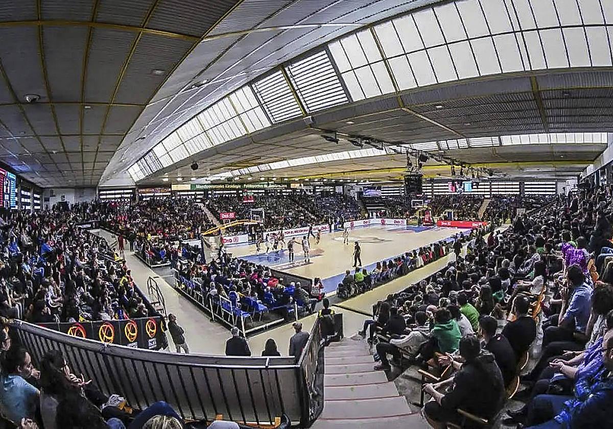 Los presuntos hechos ocurrieron en el pabellón de Mendizorroza, sede habitual del Araski.