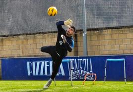 Pablo Campos, durante el entrenamiento de este miércoles en Urritxe.