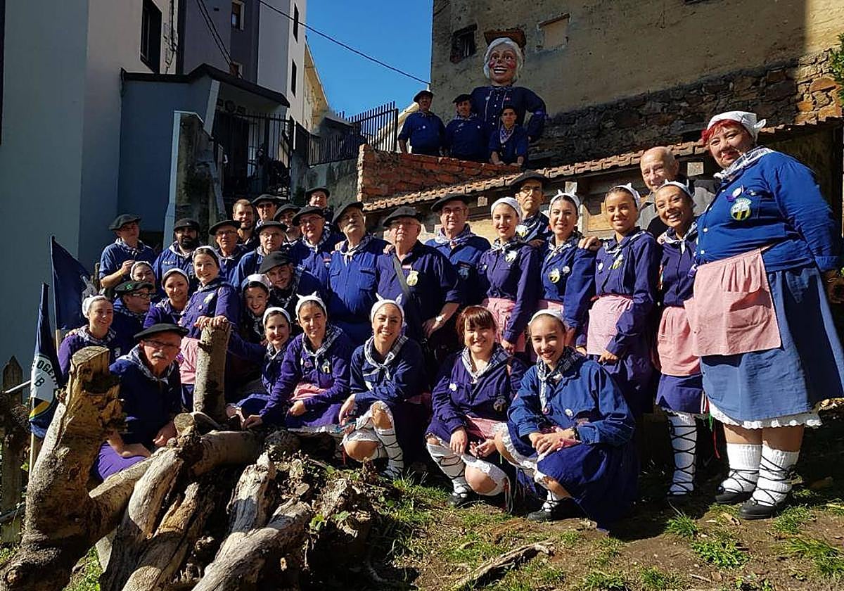 La cuadrilla Ogeta Bat lanzó la Eskarabillera en 2018, el año en el que el grupo cumplió medio siglo de historia.