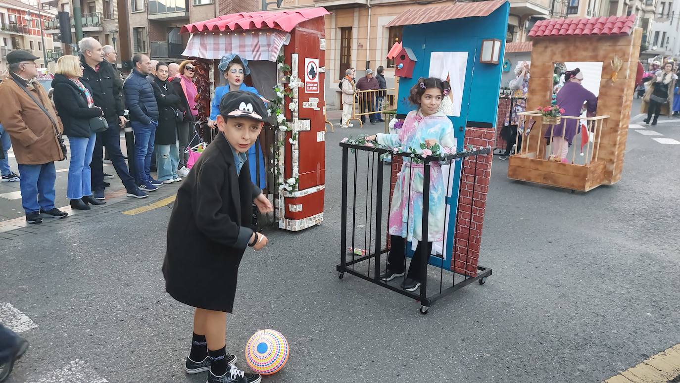 Sestao y Santurtzi se mueven al ritmo de Carnaval