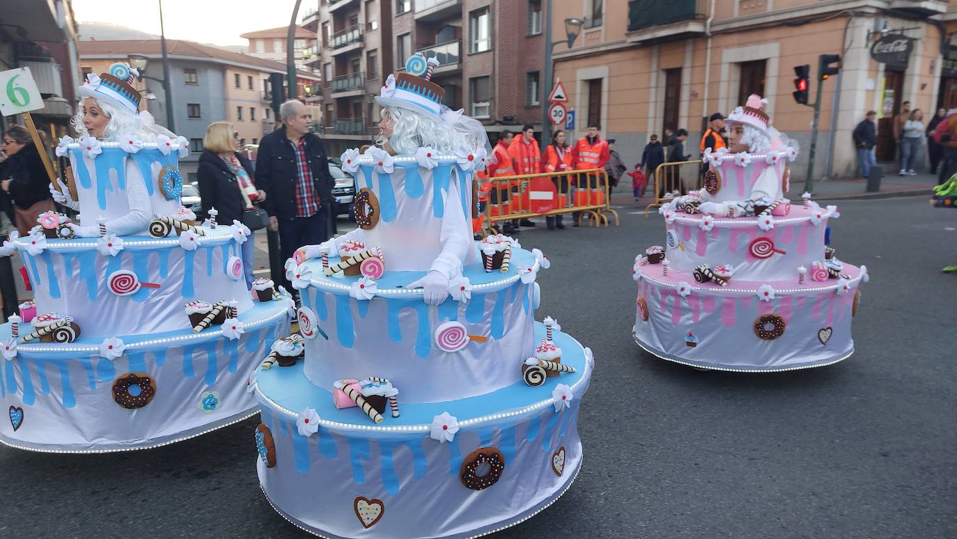 Sestao y Santurtzi se mueven al ritmo de Carnaval