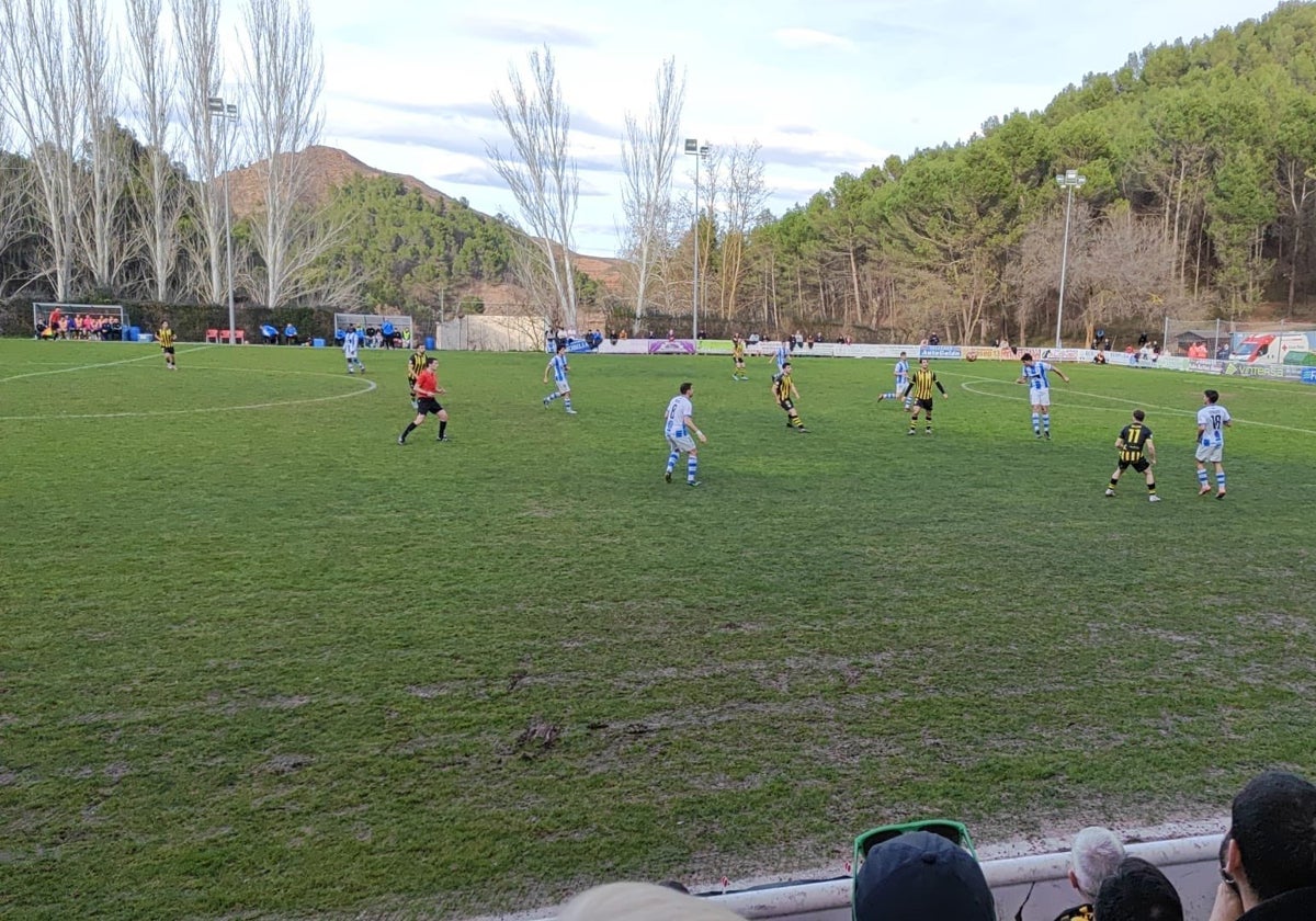 El Barakaldo no pasa del empate a cero en La Salera frente al Náxara.