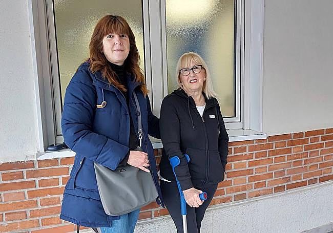 Esther Soriano, junto a su hija Inma Abascal.