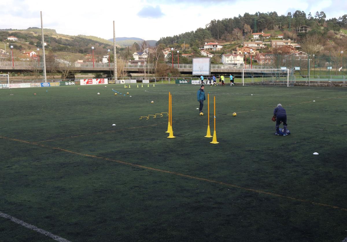 Campo de fútbol de Errotabarri en Plentia.