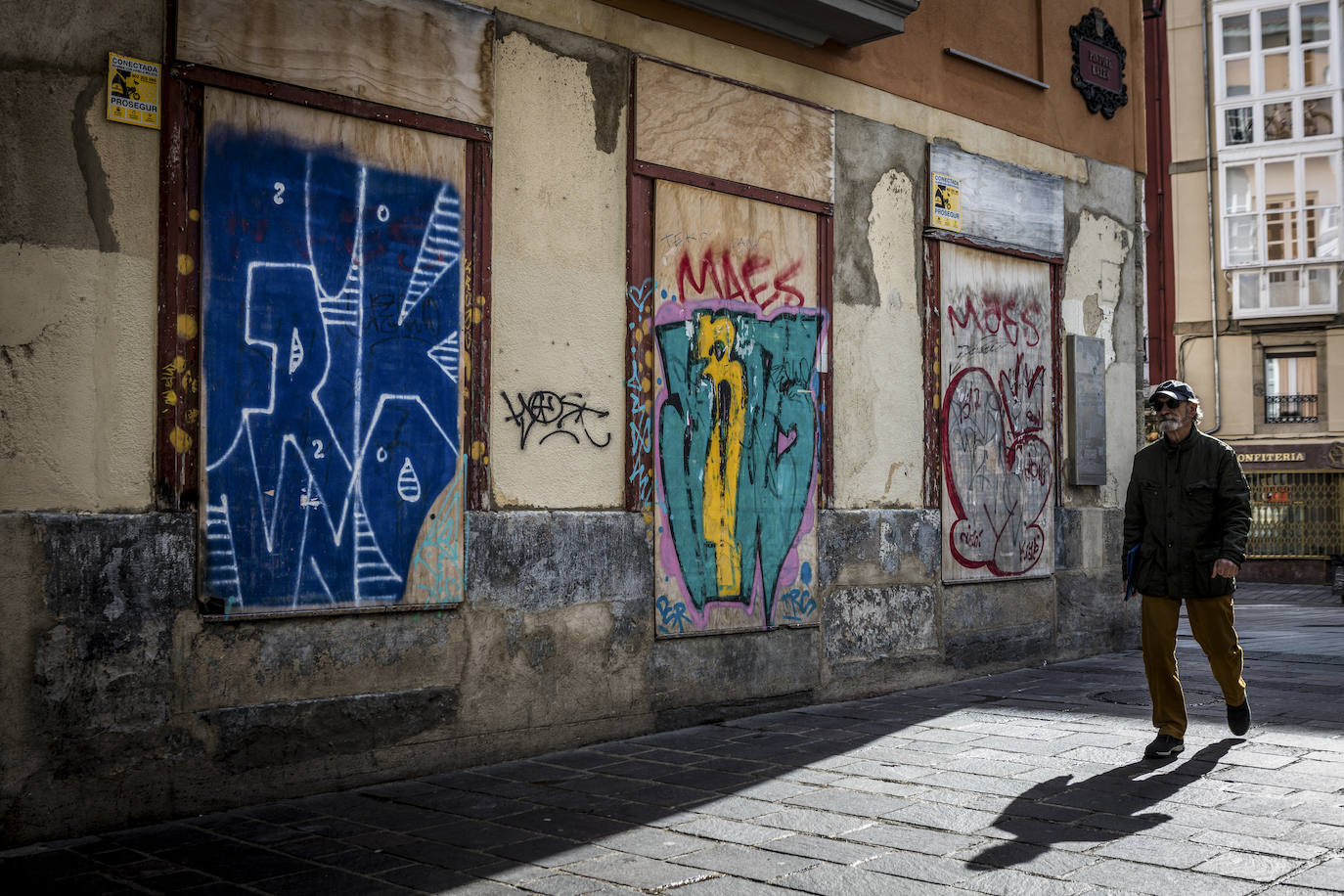 Grafitis en el Casco Viejo de Vitoria