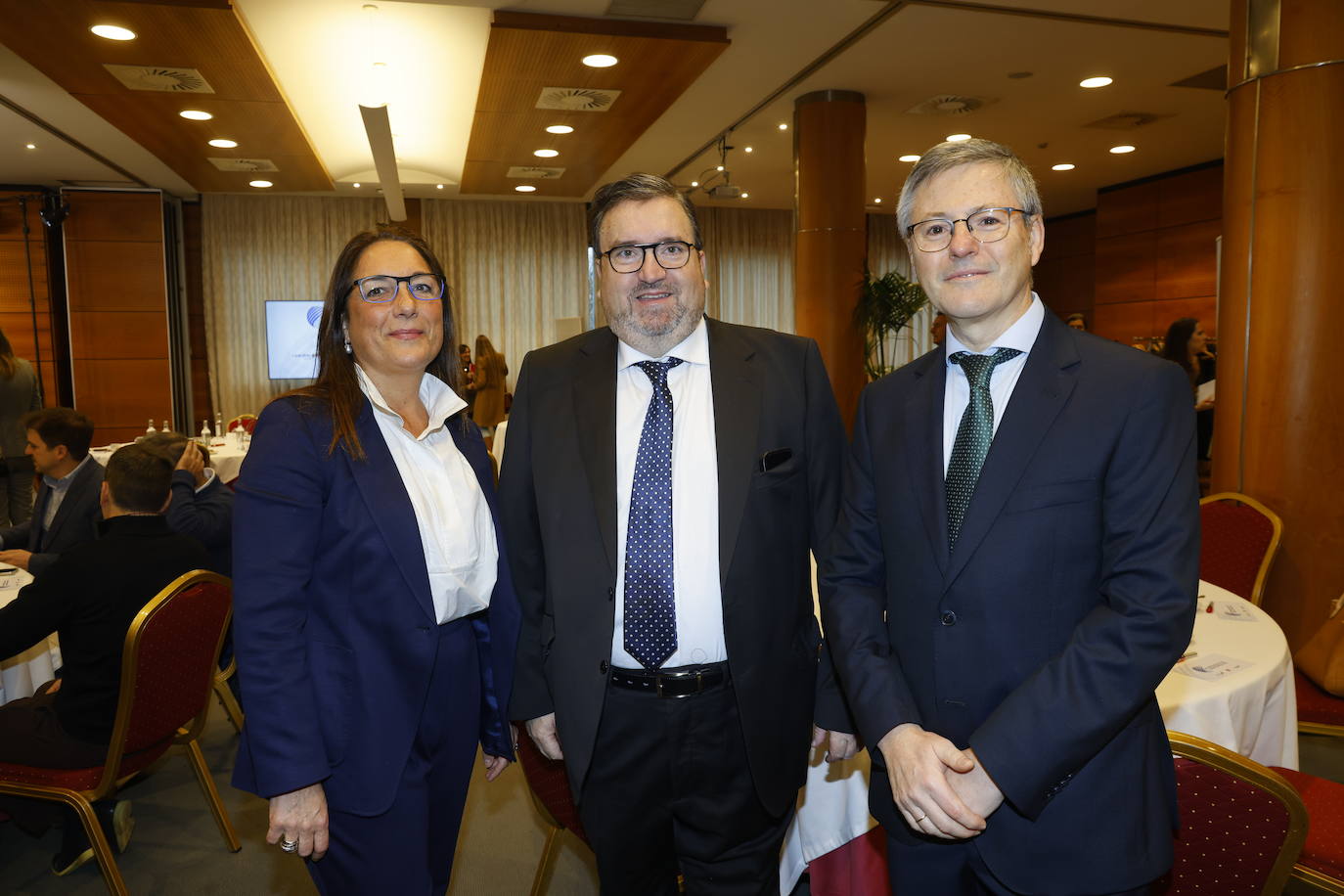 Elena Martín, Javier Sáenz y Carlos Lago.