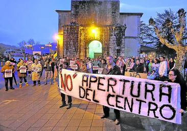 «Ni el edificio está preparado para estos chavales ni lo está el pueblo, sin recursos ni servicios»