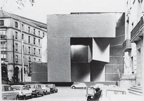 Fotomontaje de Néstor Basterretxea para el proyecto de la sede de la Fundación Sabino Arana en colaboración con Jorge Oteiza en 1979.