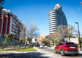 El edificio Navis, en la entrada de Mislata, este viernes.