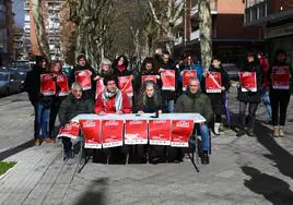Portavoces sindicales y de las víctimas, este lunes en la presentación de los actos del 3 de Marzo.